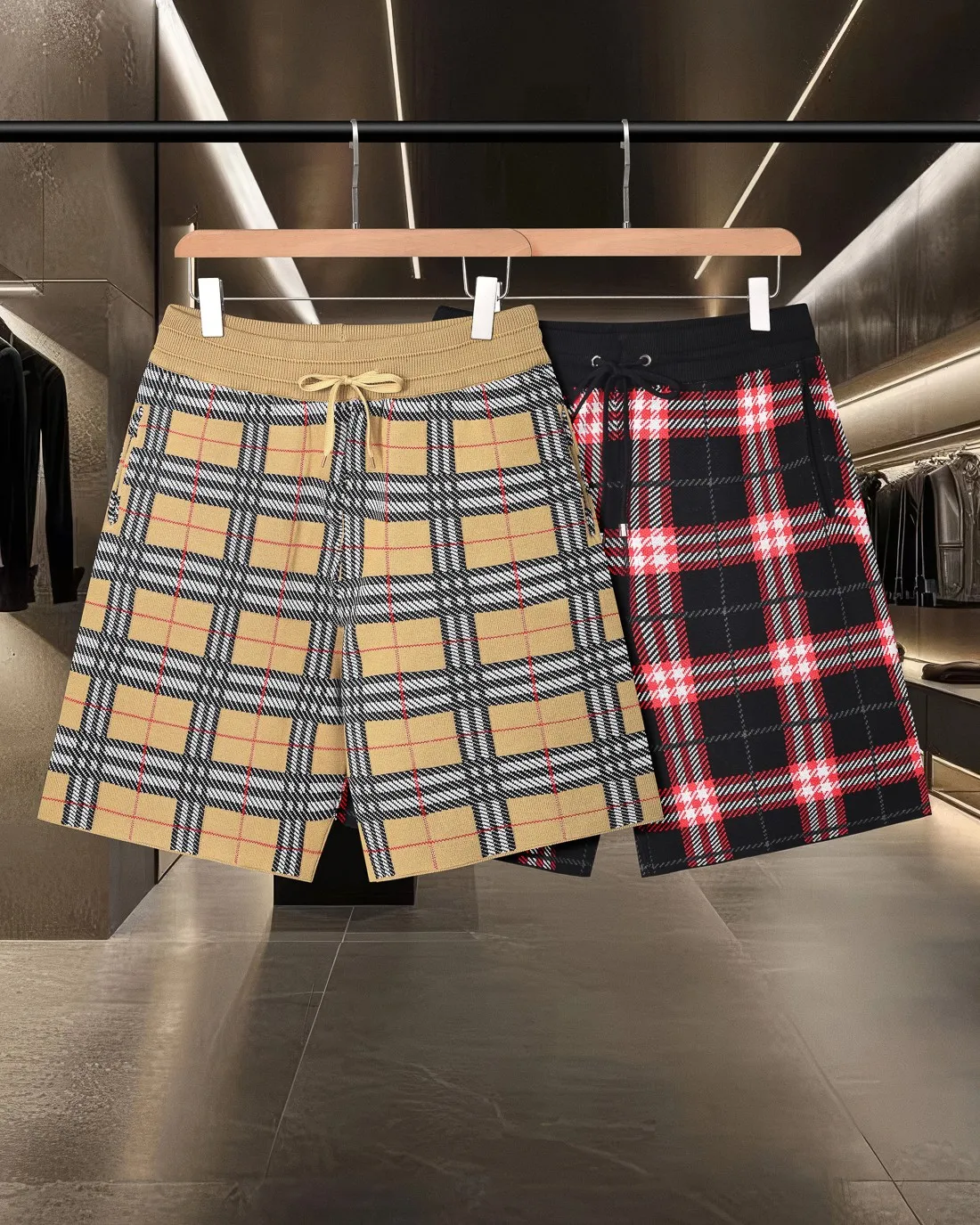 BURBERRY/ Classic ， ， ， ， 2025ss New Arrival Same Style Premium ， Breathable ， ， ，✅ logo ， 。 ， Quality。 ！ ， 🐍 Size：M-2XL